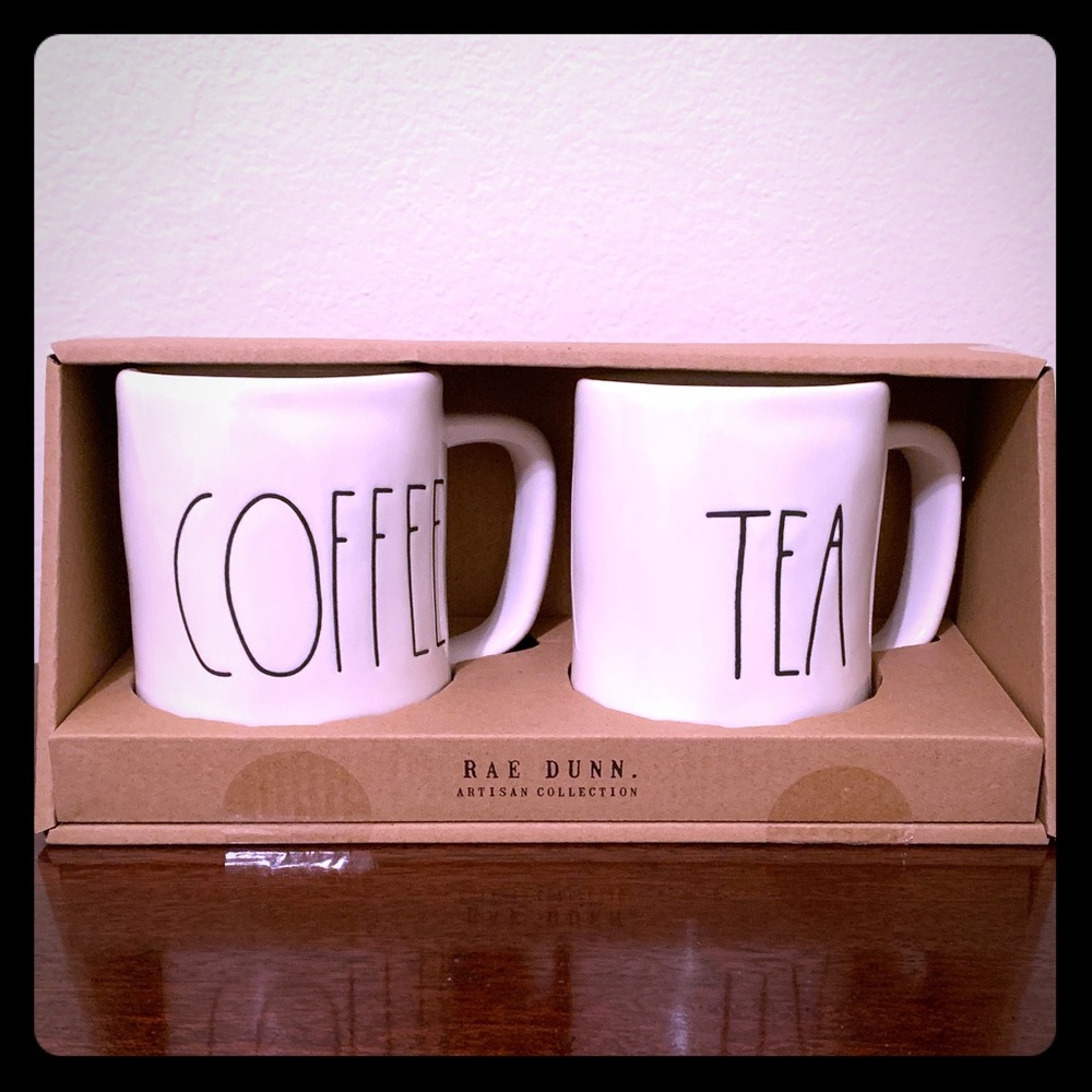 Rae Dunn Mug Set